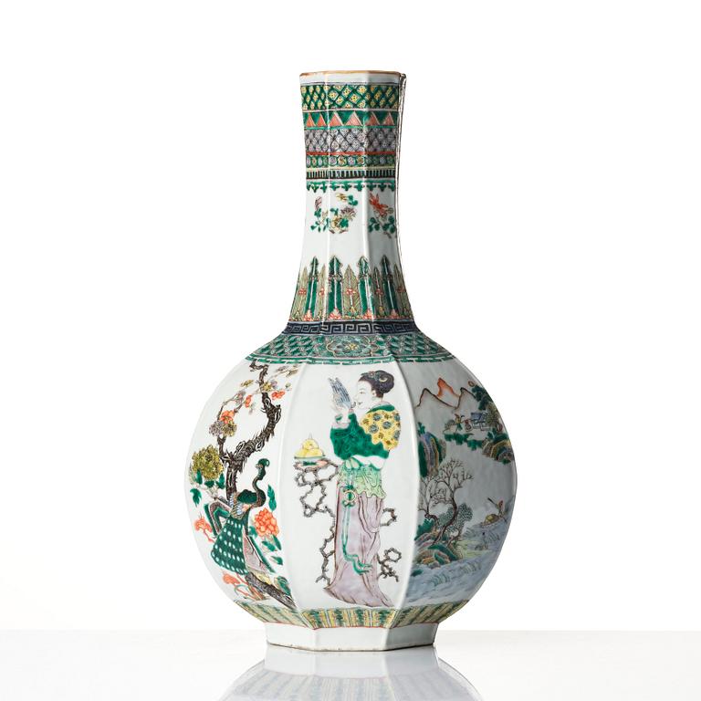 A famille verte vase, late Qing dynasty, circa 1900.