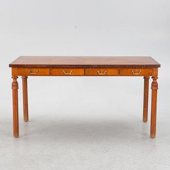 Skrivbord, 1900-talets första hälft.