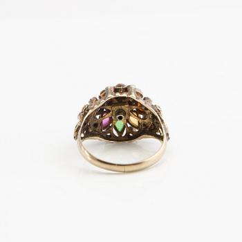 Ring, 14K gold with various coloured gemstones.