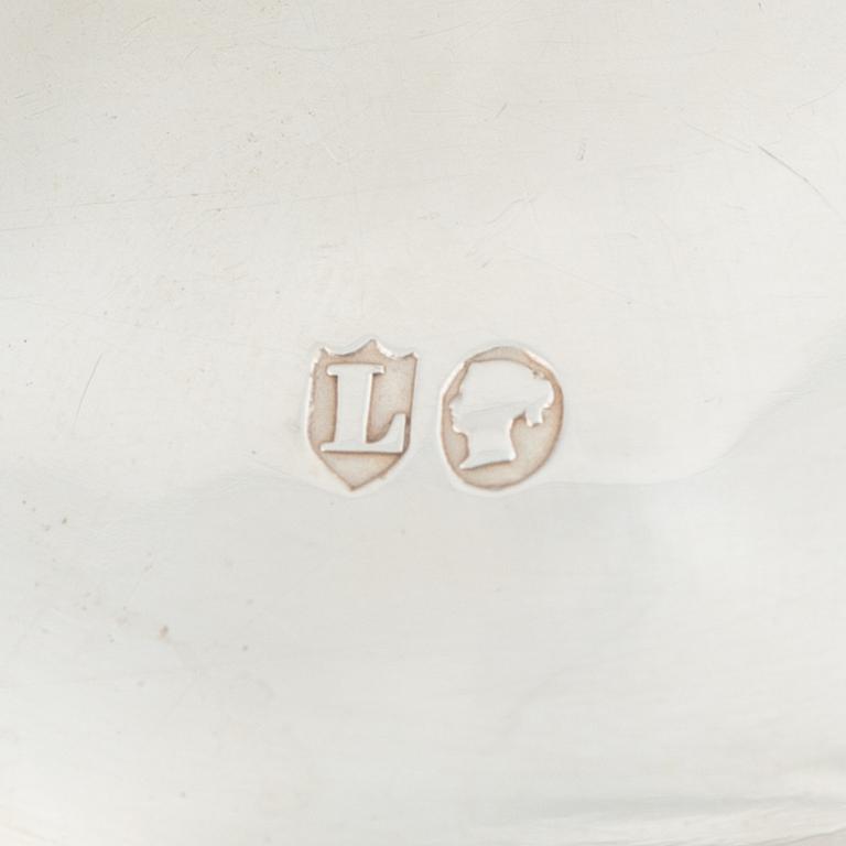 Te- och kaffeservis, 3 delar, samt sockerskål, silver, bl a E. Silver & Co, Sheffield, England 1946-47.