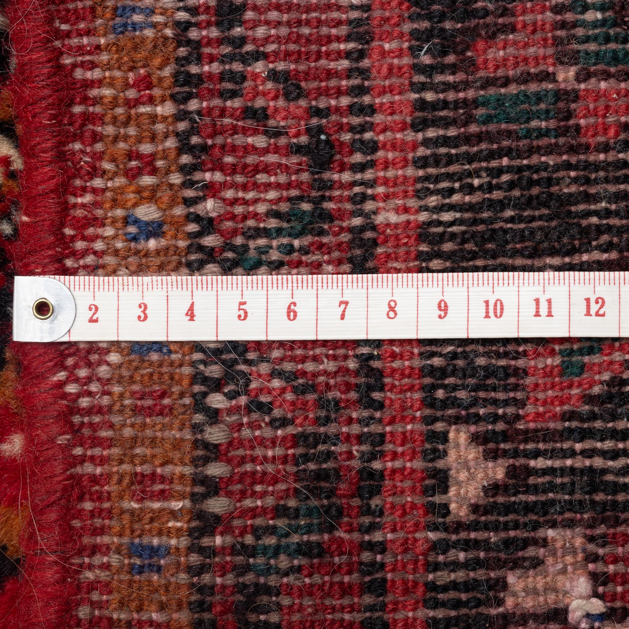 Gallery carpet, Hosseinabad, ca 532 x 82 cm.