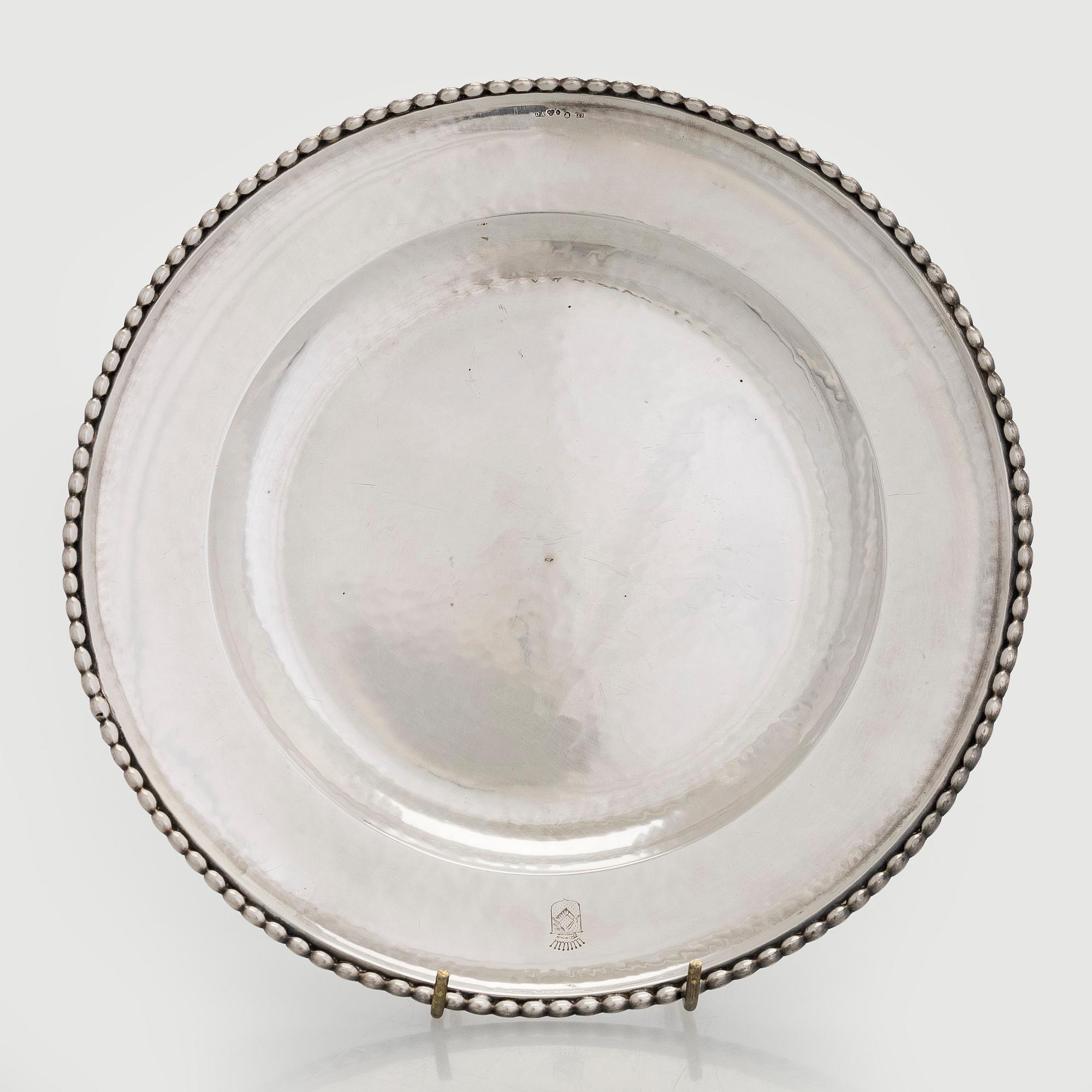 Fat, silver, engraved coat of arms, AB David Andersen & Comp, Stockholm 1926.