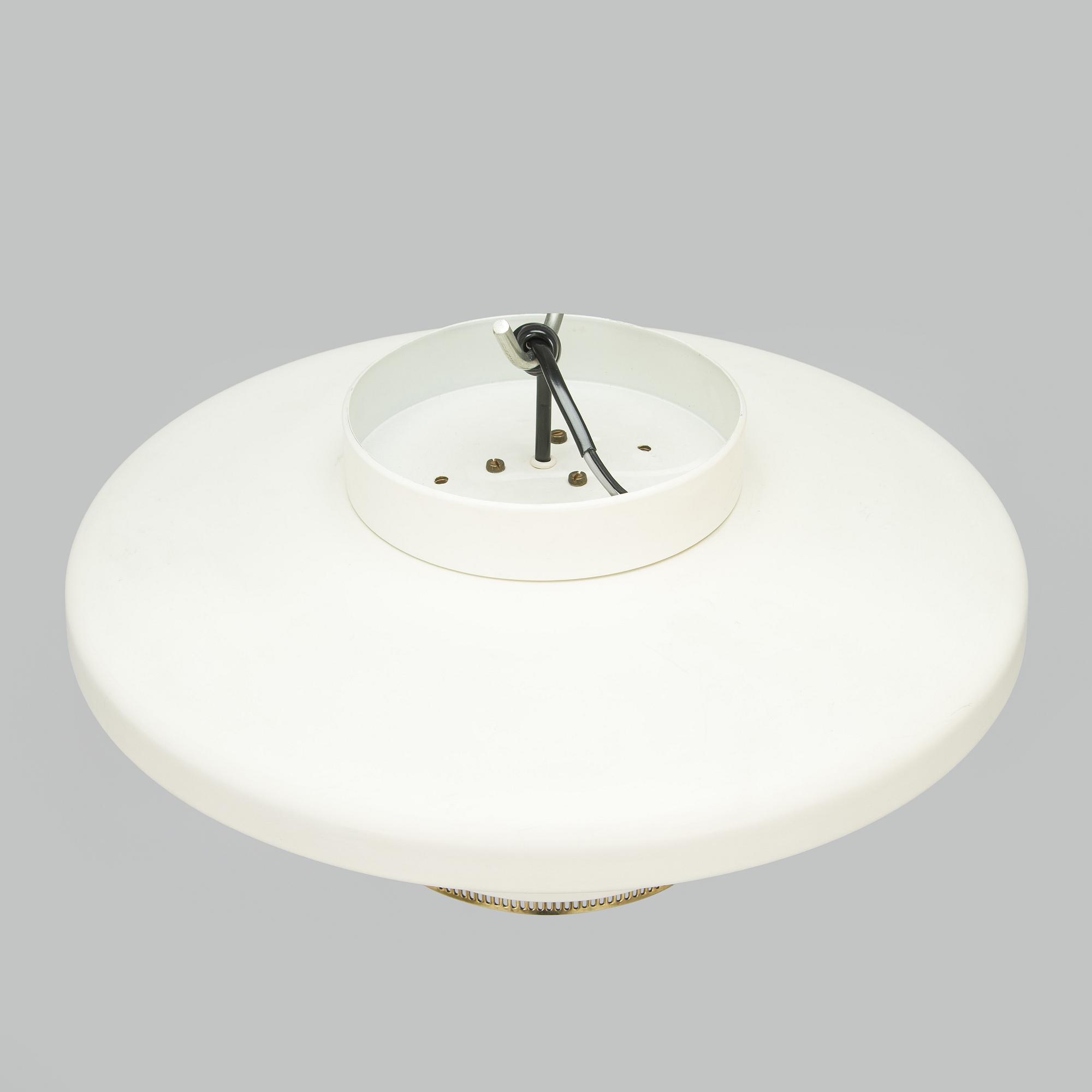 Alvar Aalto, 'A605' ceiling lamp for Valaistustyö.