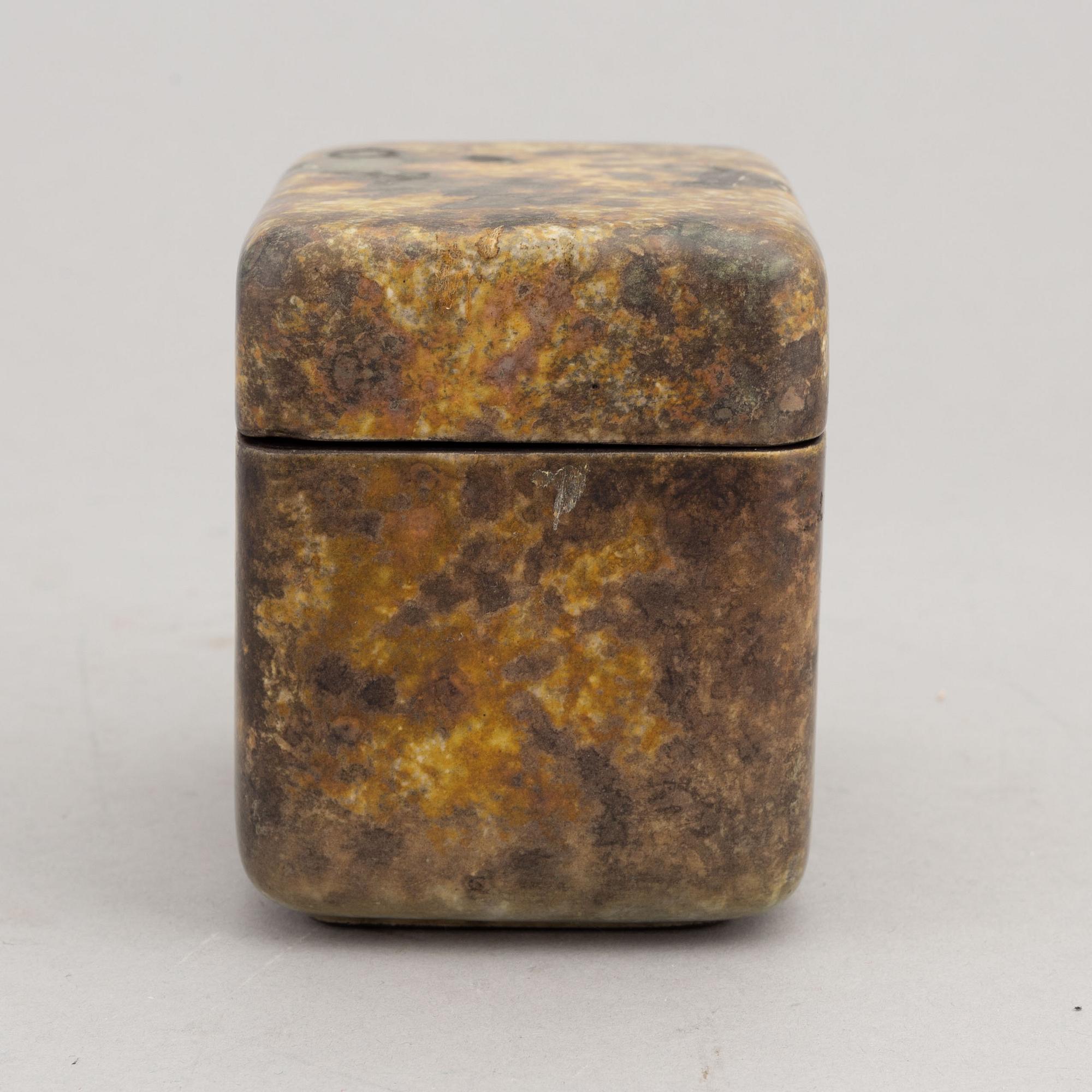 Hans Hedberg, a ceramic lidded box, Biot, France.
