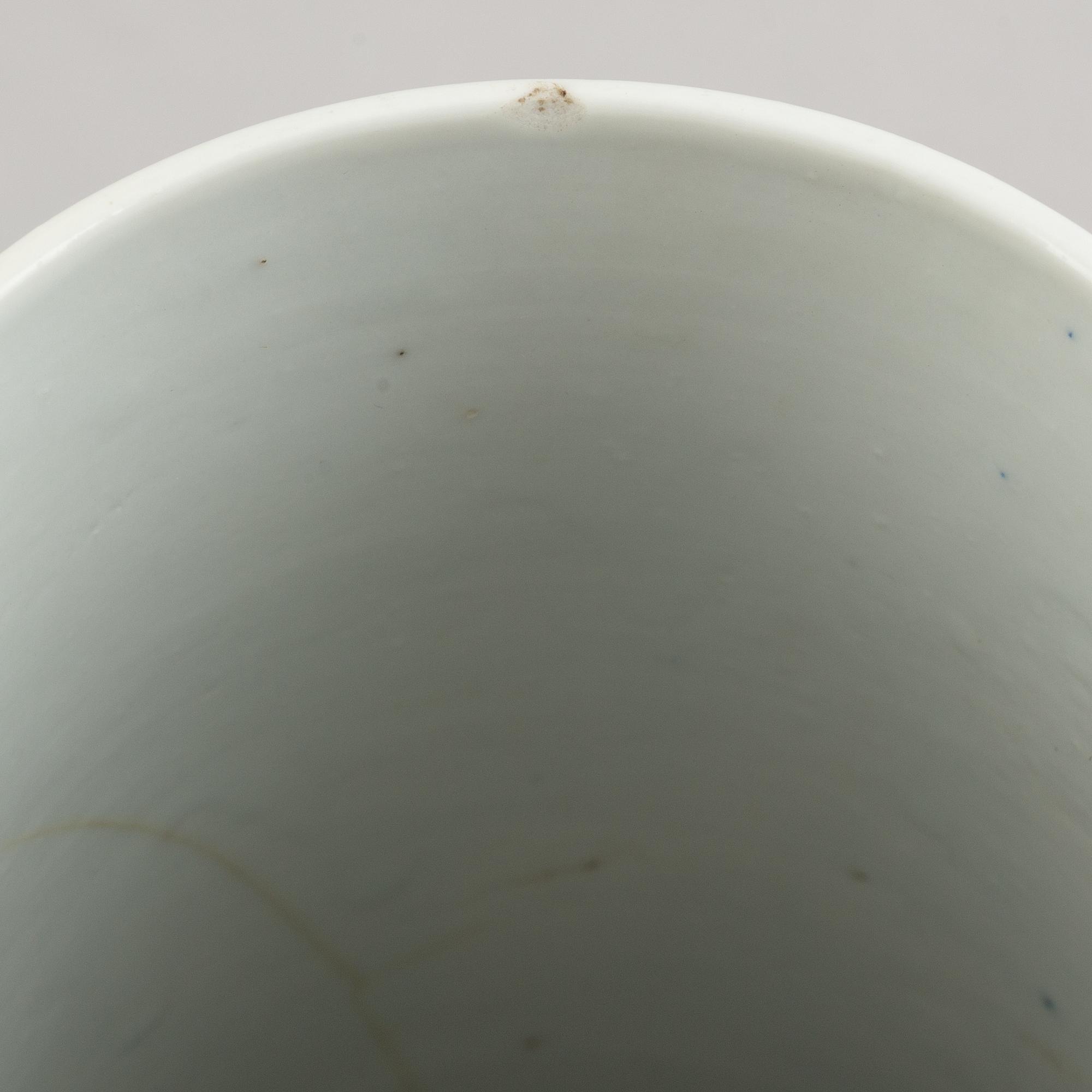 Vas, porslin, Kina, Qingdynastin, 1800-tal.