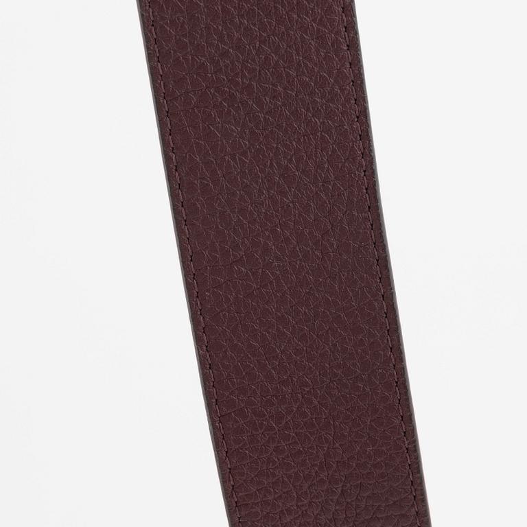 Louis Vuitton, a reversible leather 'LV Initiales' belt, size 100, 2015.