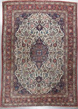 MATTA, semiantik/old, Täbris, ca 329x233 cm.