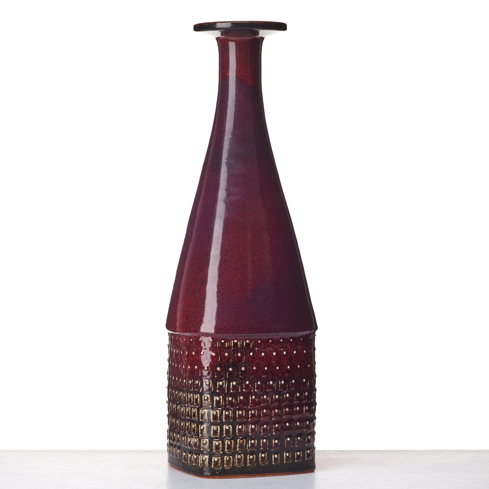 Stig Lindberg, a stoneware sang de boeuf glazed floor vase, Gustavsberg Studio, Sweden 1970.