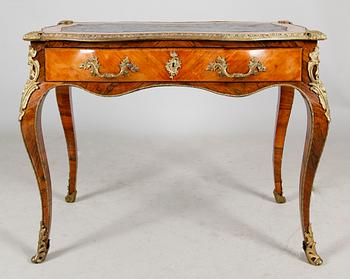 DAMSKRIVBORD, rokokostil, 1800-talets andra hälft.