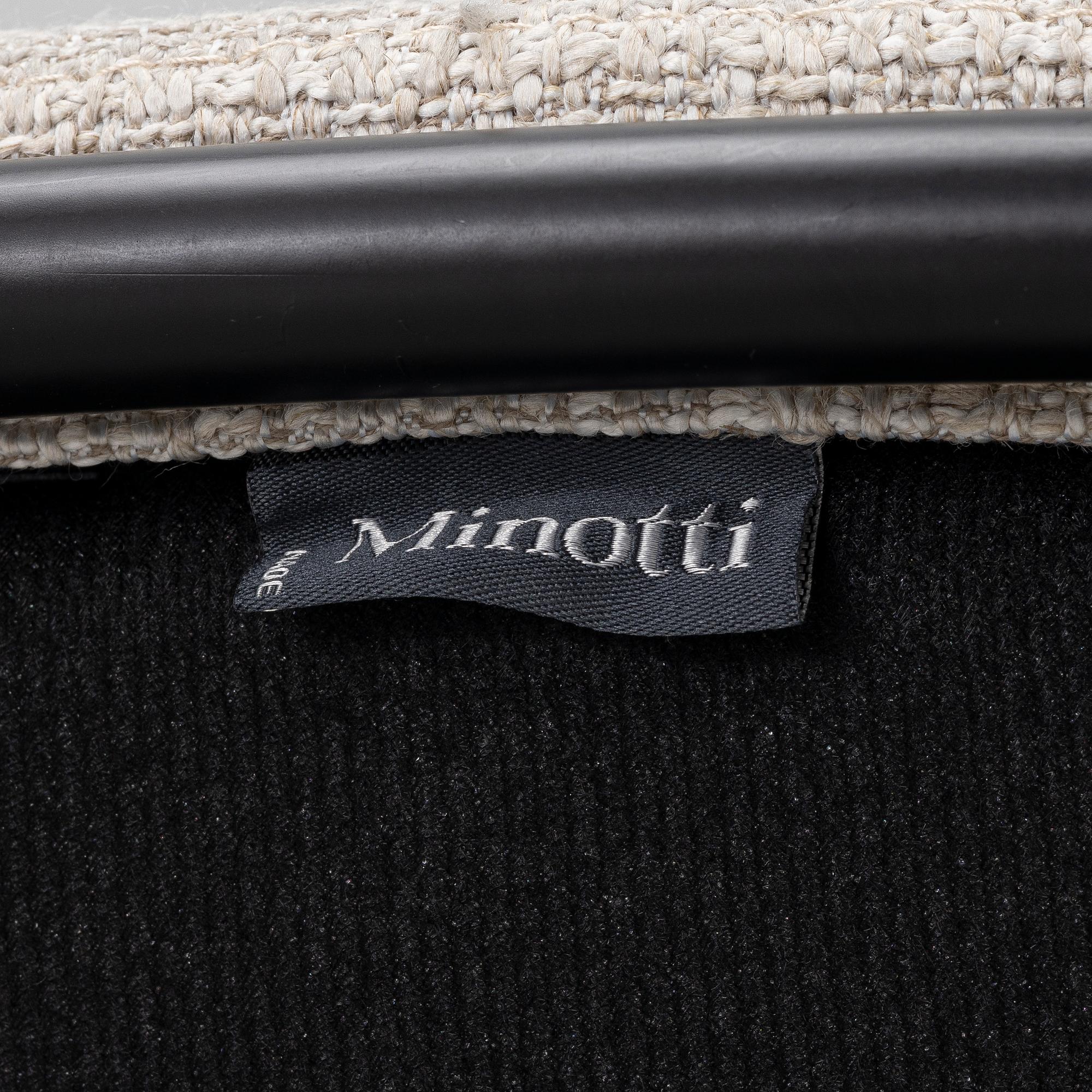 Christophe Delcourt, stolar, ett par, "Fil Noir Dining", Minotti. Italien.