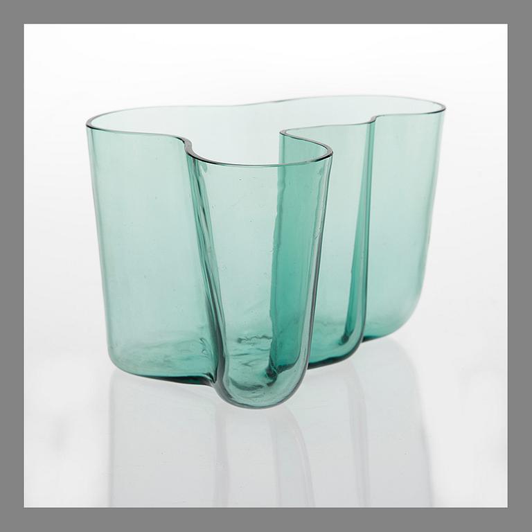 ALVAR AALTO, VAS. Savoy. Karhula, 1930-tal.