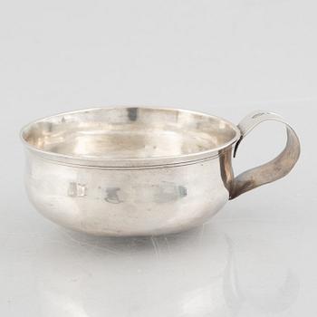A Swedish silver cup with handle, mark of Erik Löfgren, Umeå 1795.