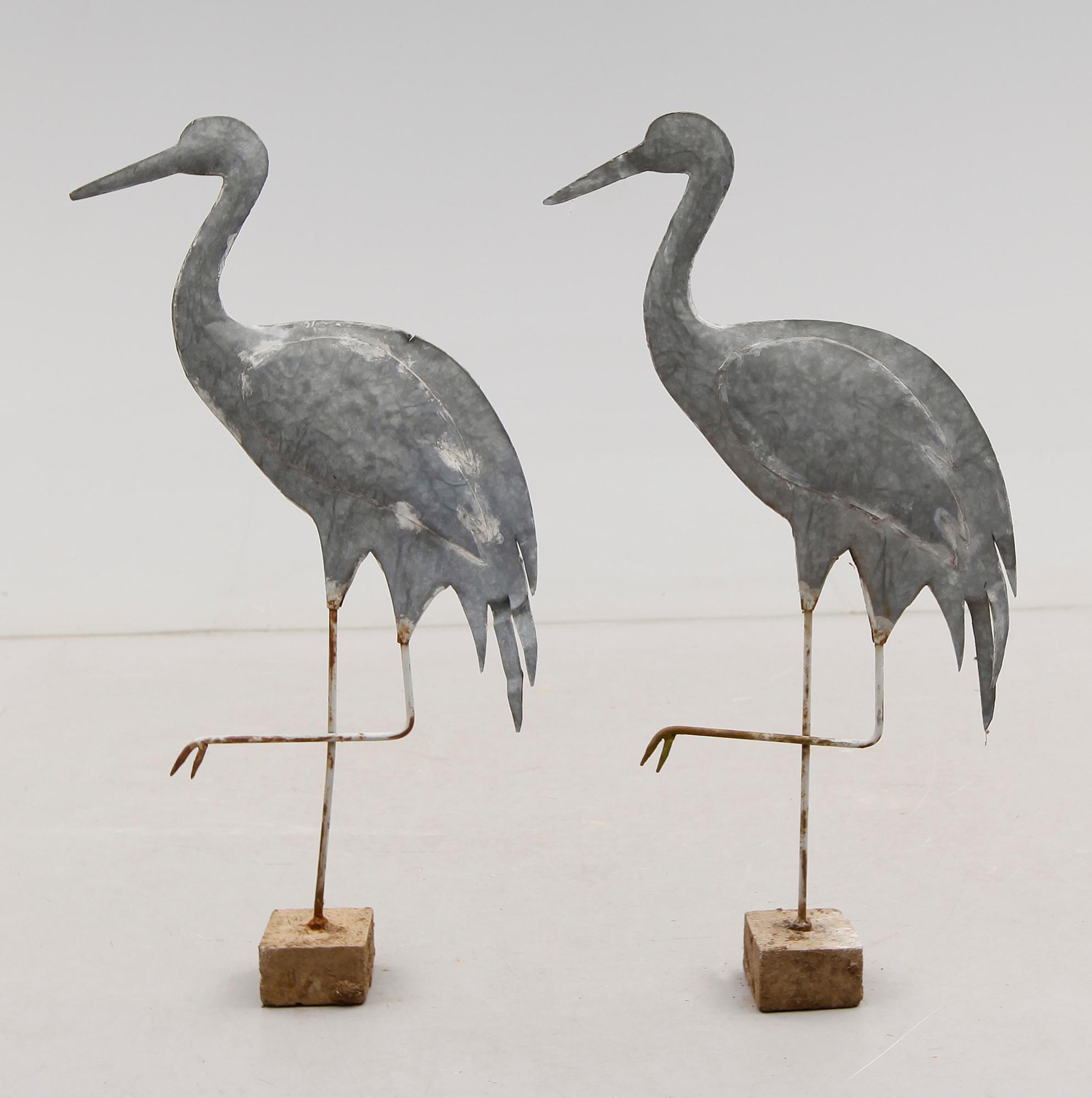 TRÄDGÅRDSFIGURER, 2 st, plåt, 1900-talets andra hälft.
