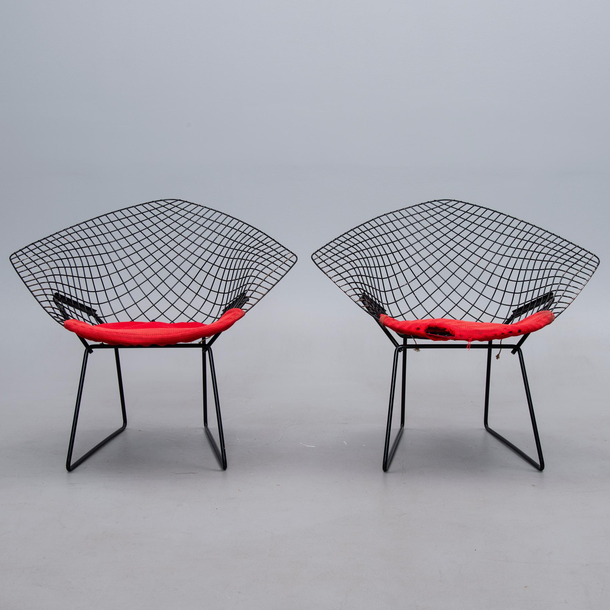 NOJATUOLEJA, 2 kpl, "Diamond chair" Harry Bertoia, 1900-luvun loppupuoli.
