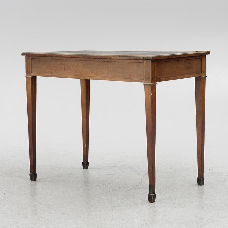 A desk, 19th century.
