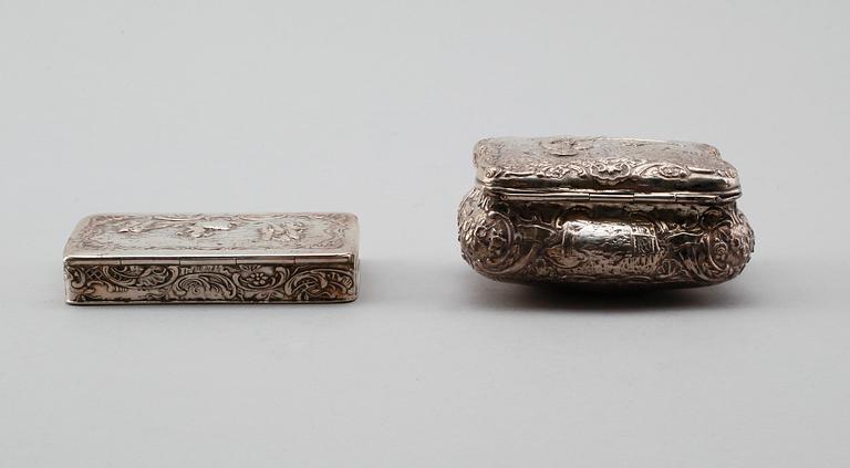 DOSOR, 2 st, silver, 1800-/1900-tal. Vikt ca 212 gram.
