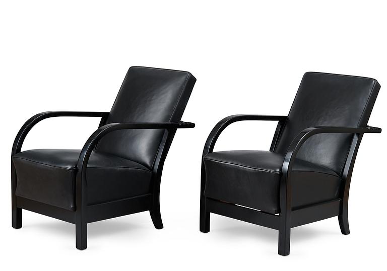 Einari Kyöstilä, A PAIR OF ARMCHAIRS.