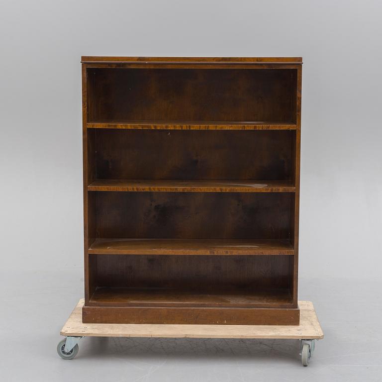 A first half of the 20th century shelf.