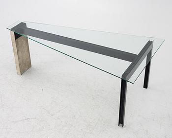 Jonas Bohlin, Coffee table, “Concrete”, Källemo.