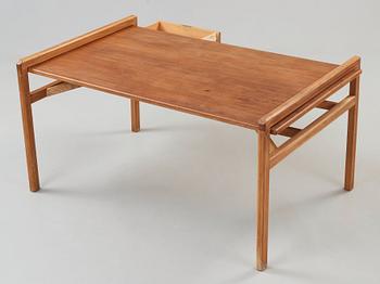 A Marianne von Münchow Swedish Modern beech desk with chair, 1950's.