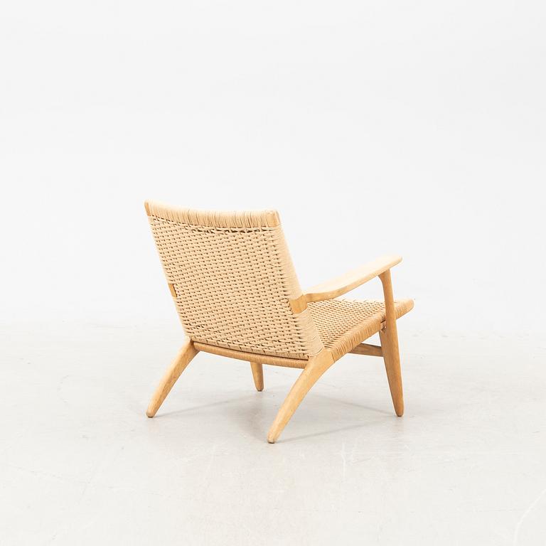 Hans J Wegner, fåtölj CH-25, formgiven 1951.