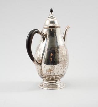 KAFFEKANNA, silver, Georg Jensen, Köpenhamn, tidigt  1900-tal, vikt 425 gram.