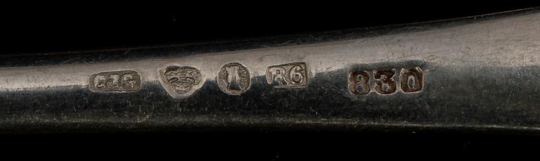 SKEDAR, 12+24+2 snarlika, silver, mest Carl Johan Grönvall, Stockholm 1880-1910-tal. Totalvikt ca 700 gram.