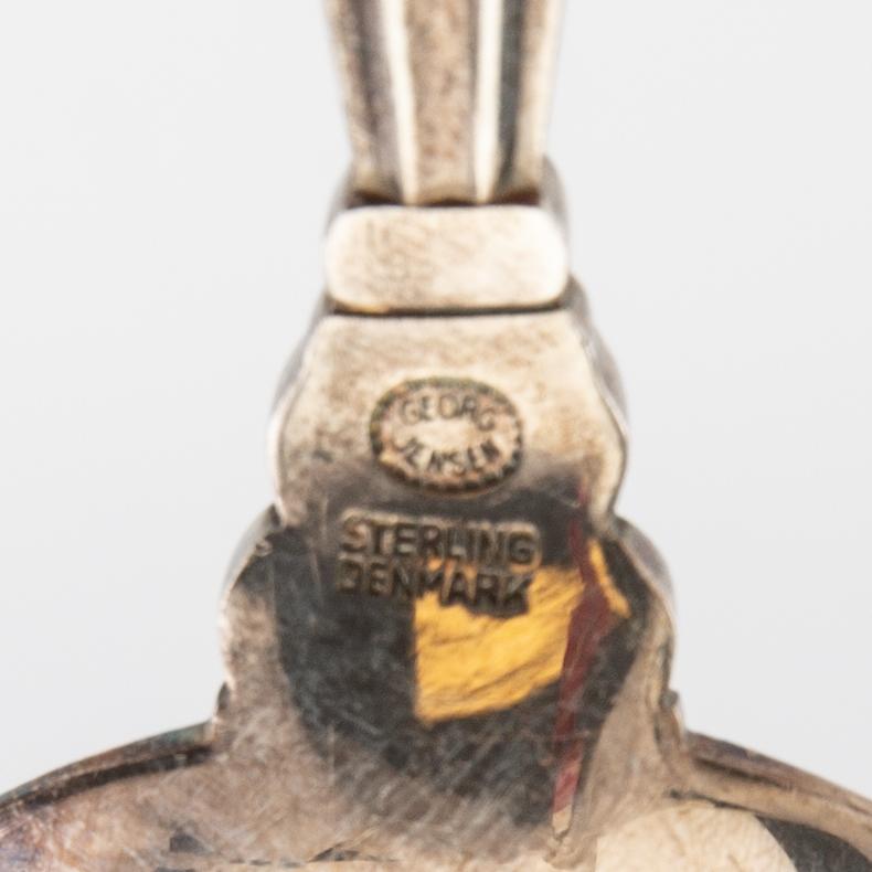 Johan Rohde, serving spoon "Konge/Achorn" sterling silver for Georg Jensen after 1945.