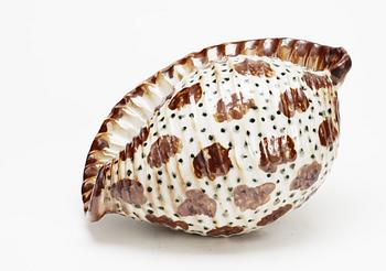 A Gunnar Nylund stoneware sculpture of a seashell, Rörstrand.