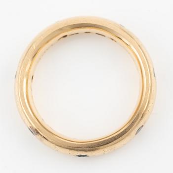 Michael Persson Carling, ring, 18K gold with brilliant-cut white and colour-treated blue diamonds.