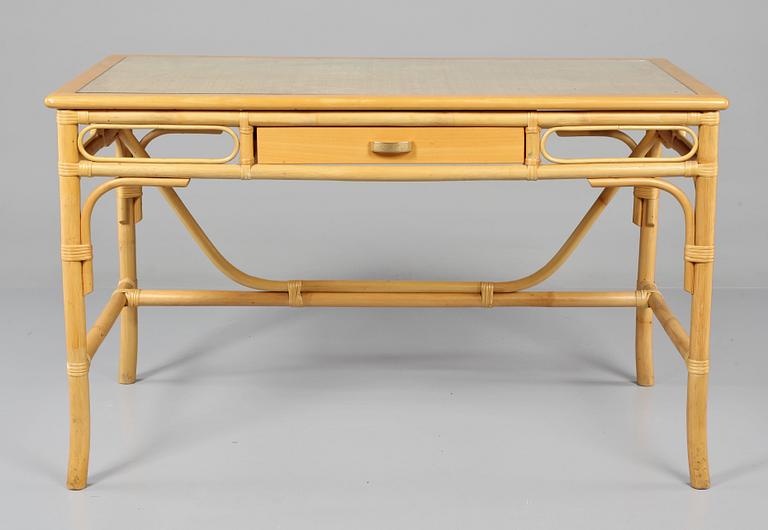 SKRIVBORD, 1900-talets fjärde kvartal.