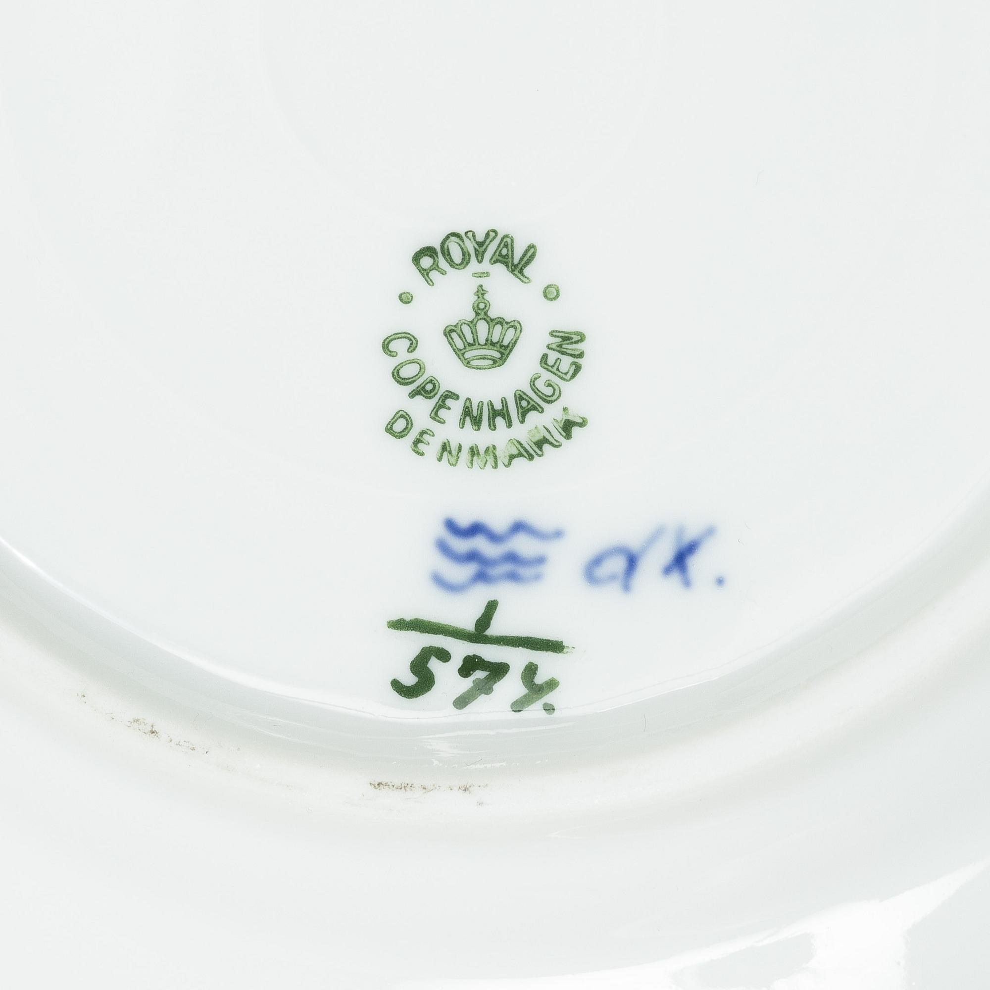 Royal Copenhagen, coffee service, 46 pieces, “Musselmalet Halvblonde”, Denmark.