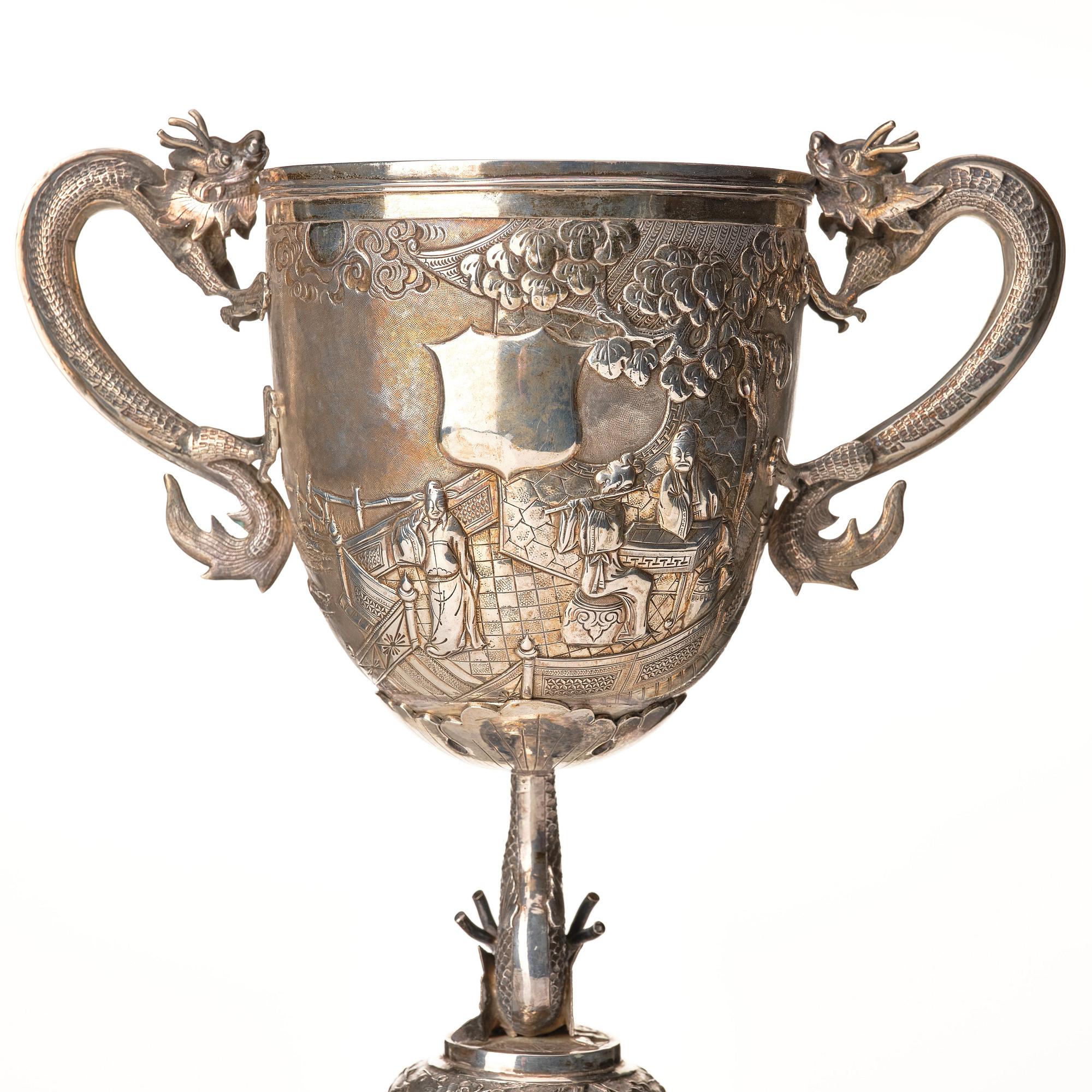 Praktpokal, silver. Shanghai, omkring 1900. Oidentifierad mästare.