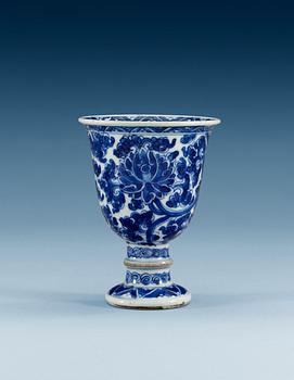 1709. A blue and white goblet, Qing dynasty, Kangxi (1662-1722).