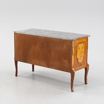 Byrå, sengustaviansk stil, 1900-talets mitt.