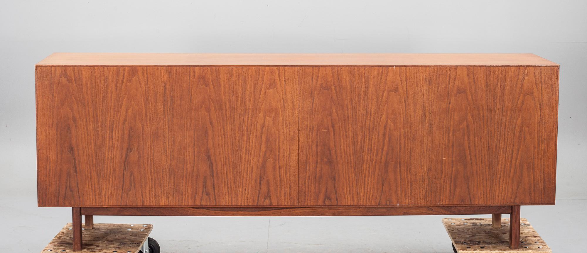 SIDEBOARD, Karl Axel Ekselius, JOC, Vetlanda.