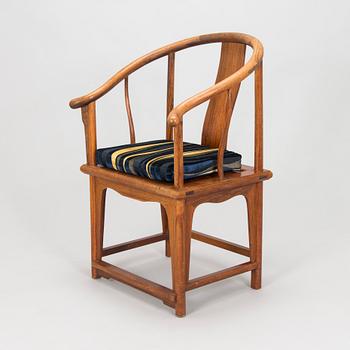 A chinese Ming-style hardwood chair, 20th century.