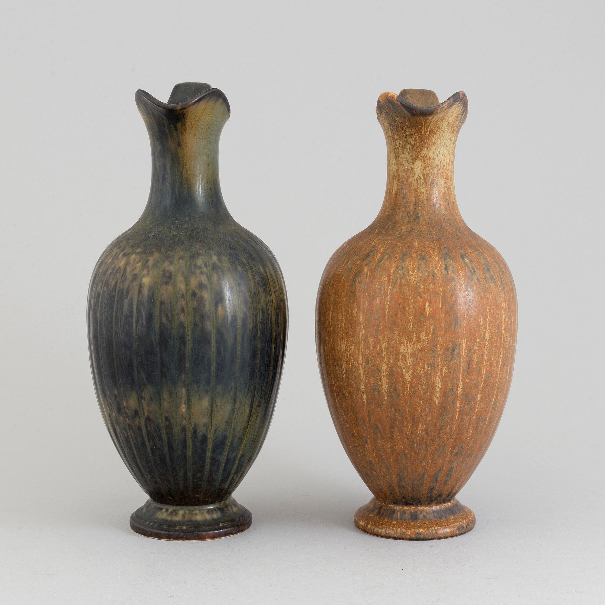 GUNNAR NYLUND, kannor, 2 st, stengods, Rörstrand, signerade, efter 1938.