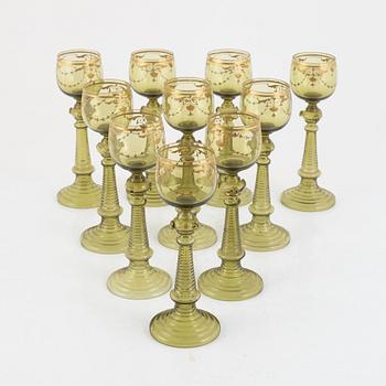 A set of 10 gilded wine glasses, 20th Century.