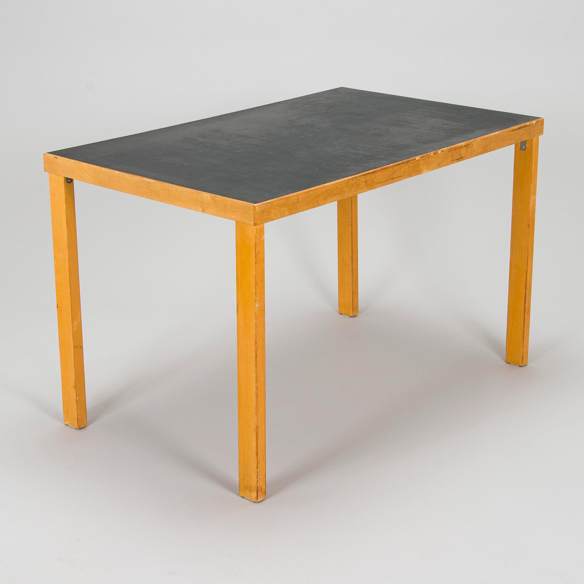 Alvar Aalto, bord, modell 96, O.Y. Huonekalu-ja Rakennustyötehdas A.B. 1950-tal.