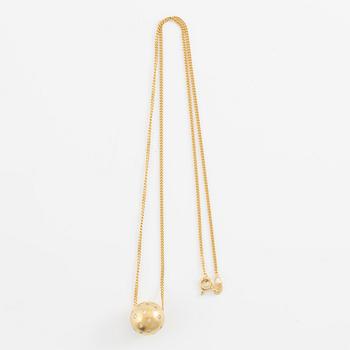 Necklace 18K gold with brilliant-cut diamonds.