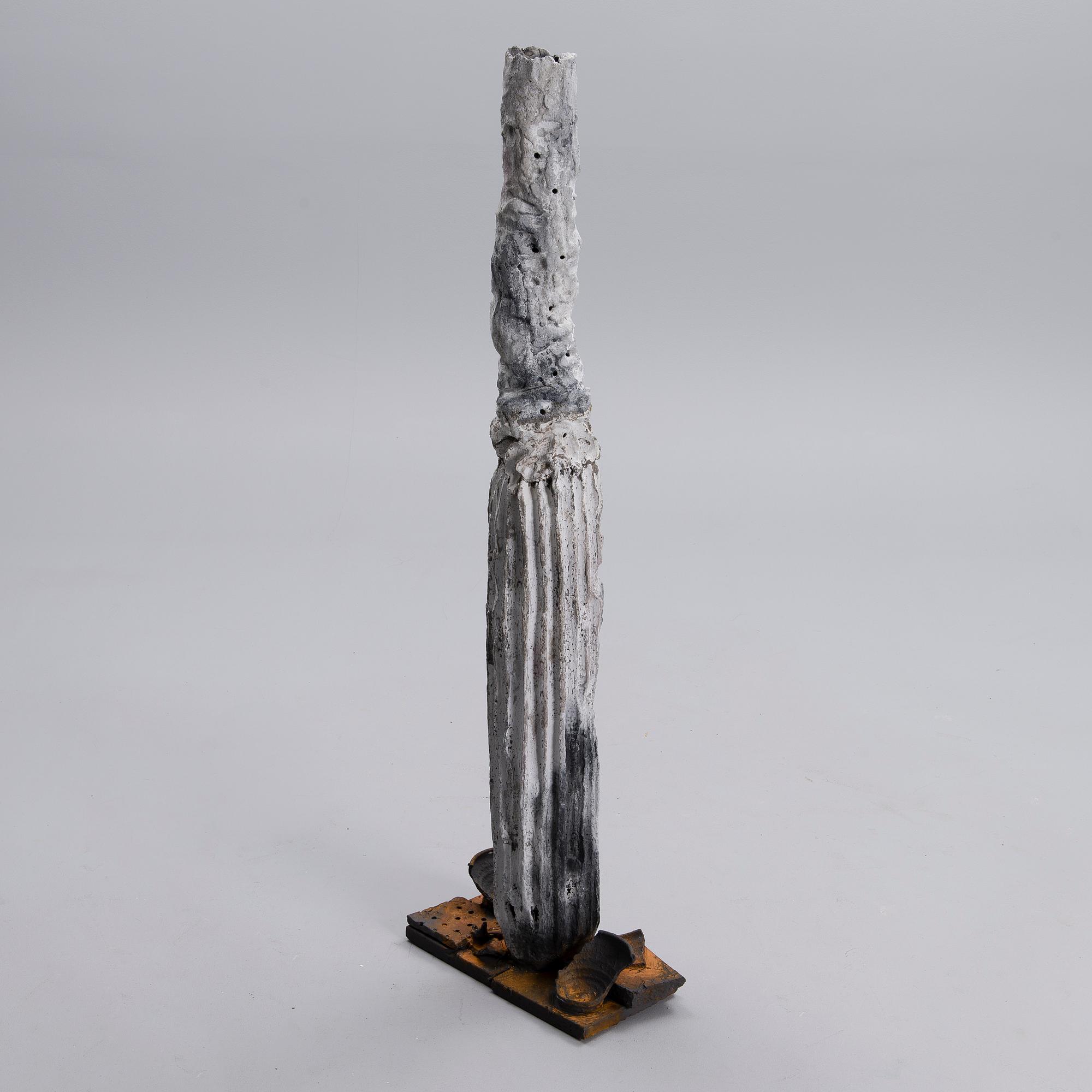 PEKKA PAIKKARI, A CERAMIC SCULPTURE. Arabia, 1998.