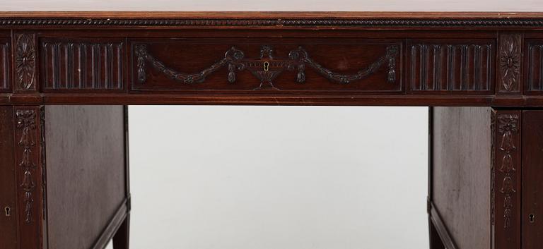 SKRIVBORD, Nordiska Kompaniet, gustaviansk stil, omkring 1900-talets mitt.