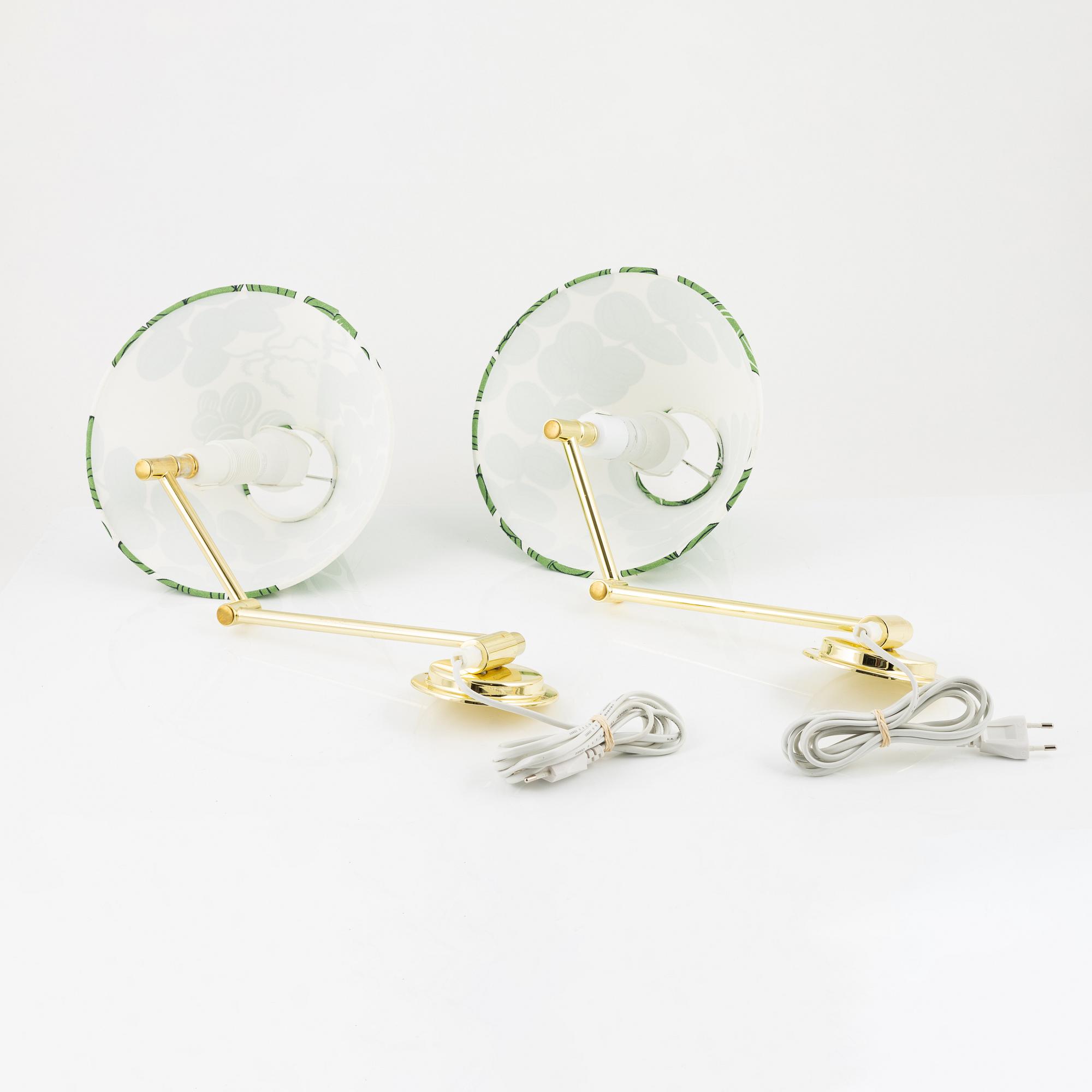 A pair of brass wall lights, later part of the 20th Century.