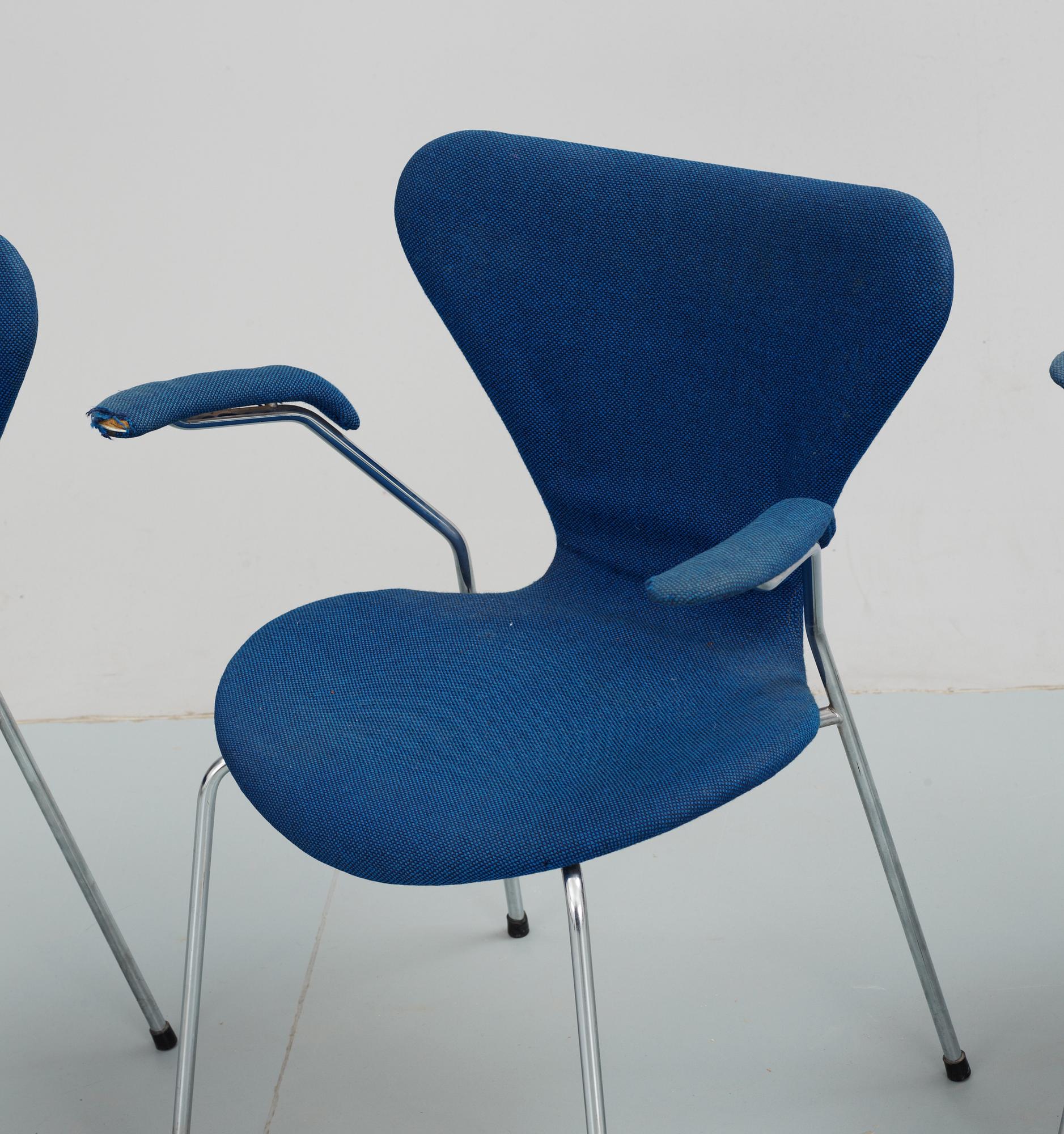 KARMSTOLAR, 4 st, Arne Jacobsen för Fritz Hansen, Danmark, 1987.