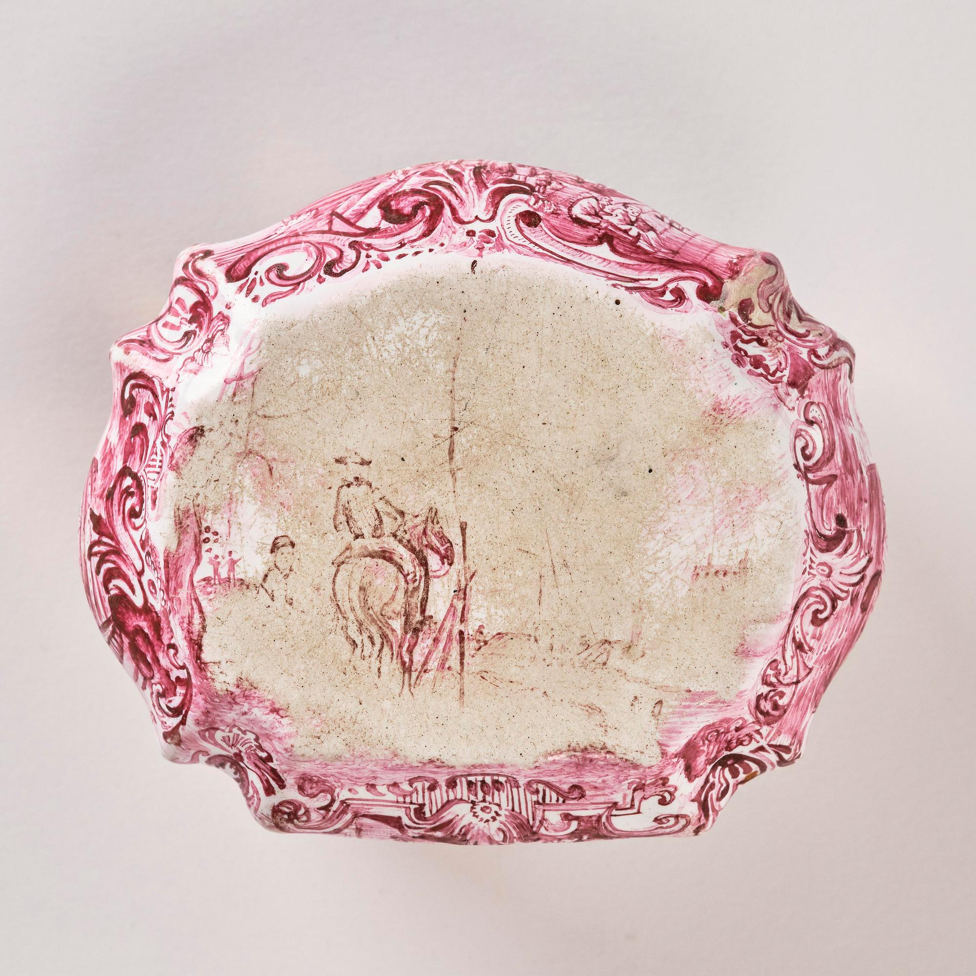 An enamel box with cover, Qing dynasty, 18th century.