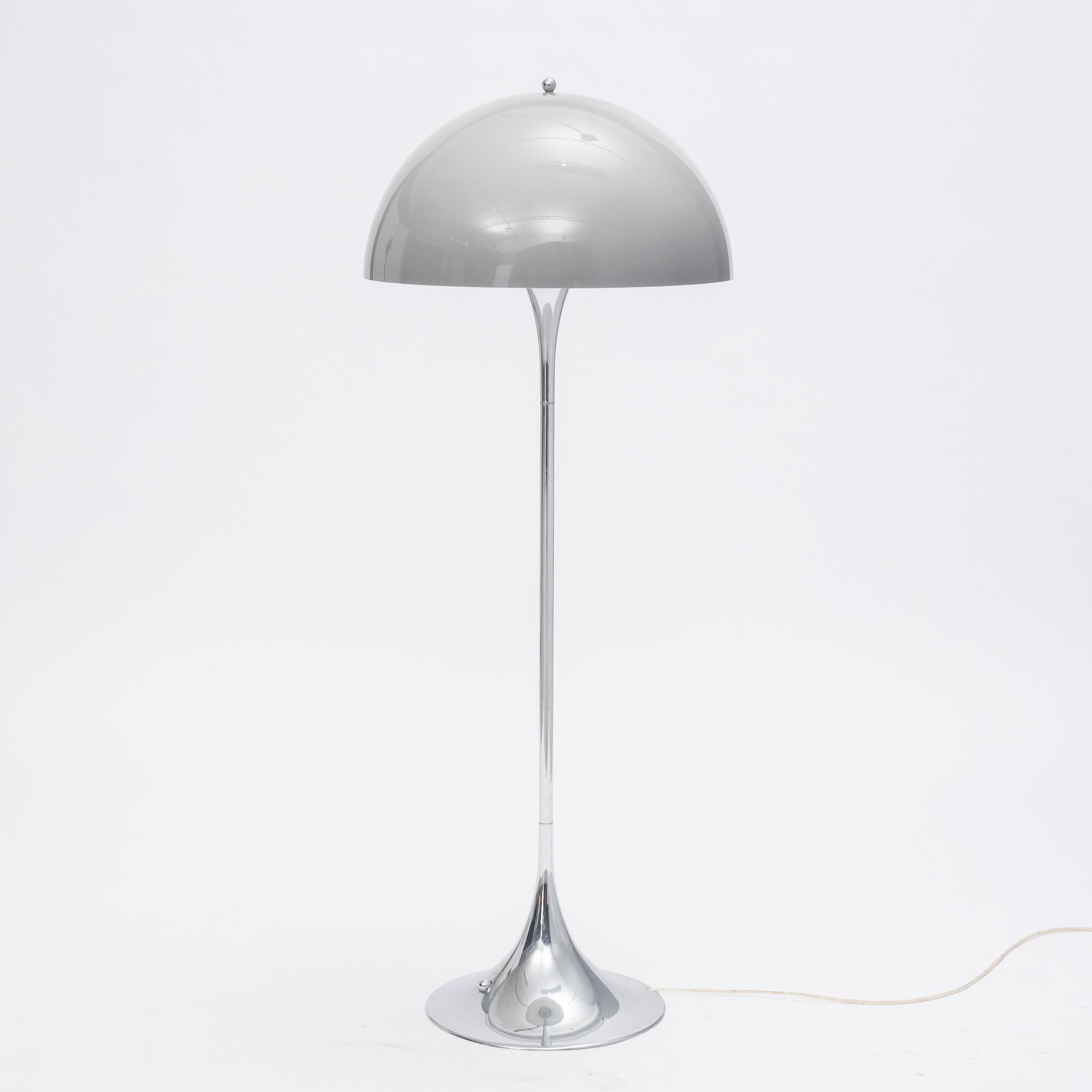 Verner Panton, golvlampa, "Pantella", Louis Poulsen, Danmark.