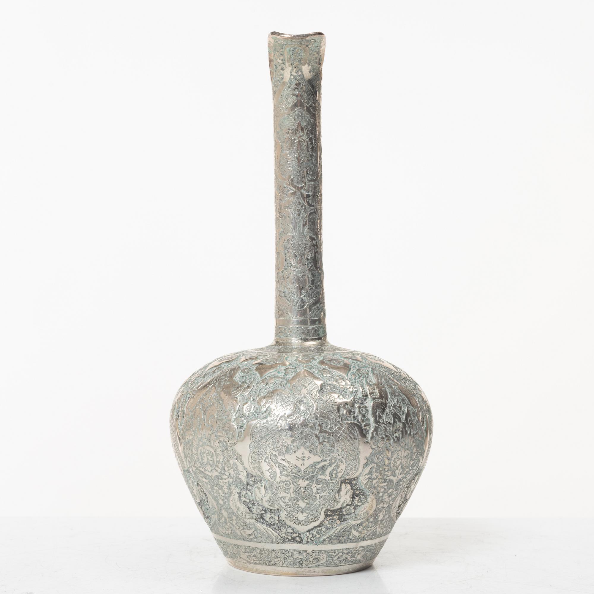 Kanna, silver, persisk, 1900-talest första hälft. Totalvikt 266 gam.