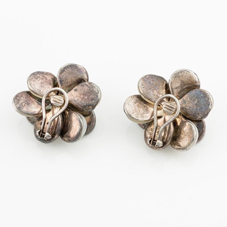 Chanel, earrings, sterling silver and mother-of-pearl. 1980s.