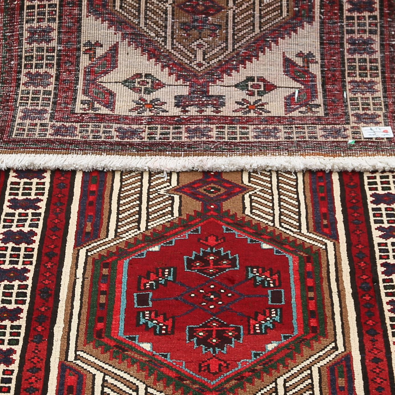 MATTA, Hamadan, ca 305 x 78 cm.